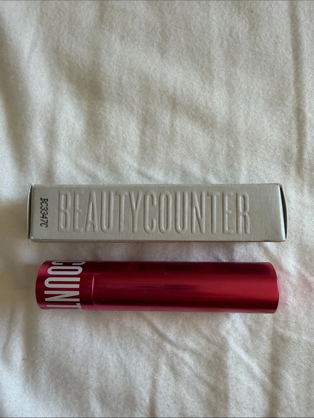 New Beautycounter Clean Swipe Hyaluronic Lip Balm in Crush
